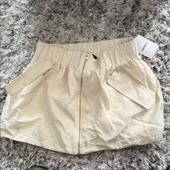 Forever 21 Dresses & Skirts - Forever 21 Cream Skirt